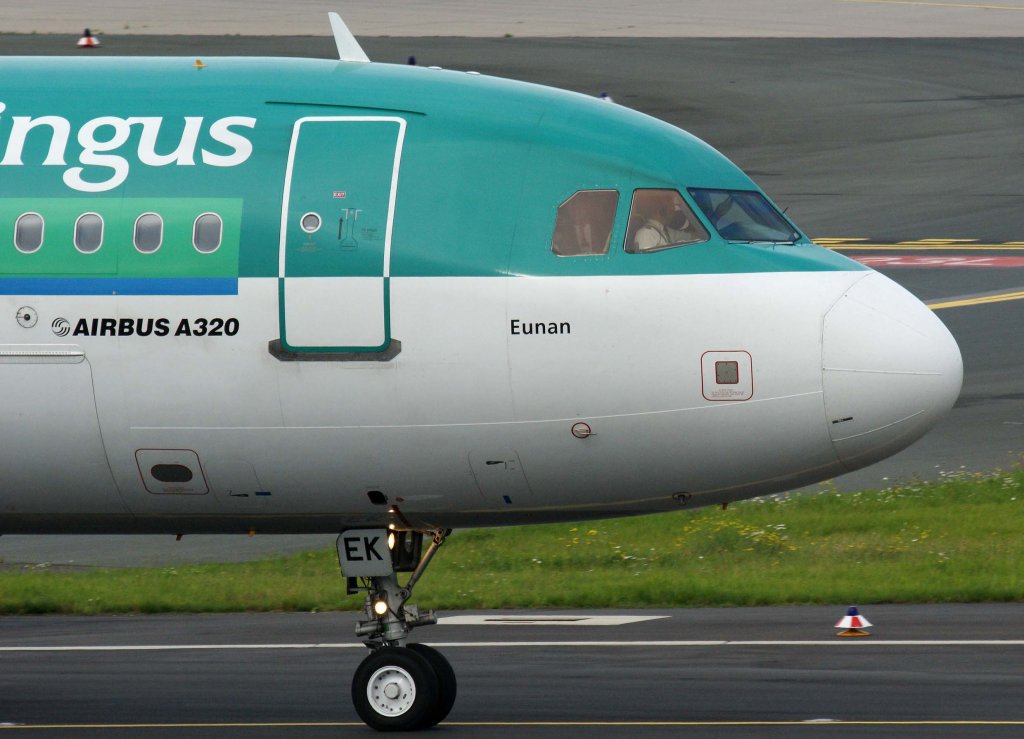 Aer Lingzs, EI-DEK, Airbus A 320-200 (St. Eunan - Eunan), 2010.08.28, DUS, Dsseldorf, Germany 