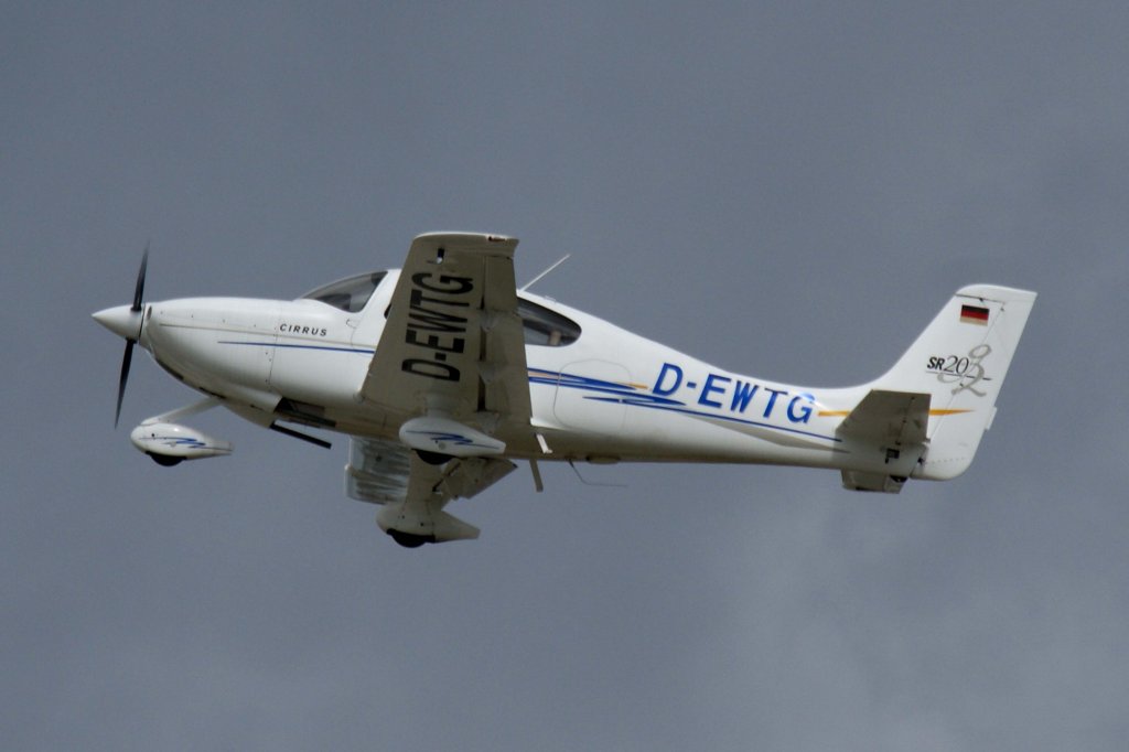 Aero-Beta Fligt Traning, D-EWTG, Cirrus, SR-22 G-2, 21.04.2012, STR-EDDS, Stuttgart, Germany 