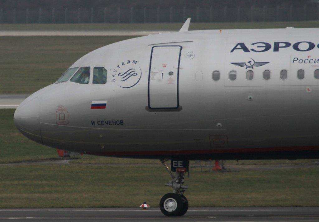 Aeroflot, VQ-BEE  I.Sechenov , Airbus, A 321-200 (Bug/Nose ~ kyrillische Schrift), 11.03.2013, DUS-EDDL, Dsseldorf, Germany 