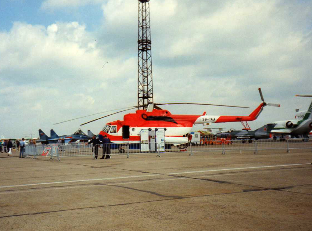 Aerotec Mil Mi-17 S9-TAJ auf der ILA 1994 in Berlin-Schnefeld (Scan)