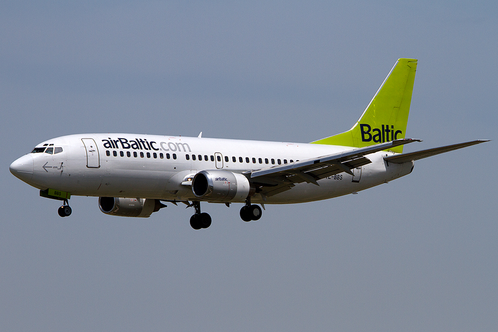 Air Baltic, YL-BBS, Boeing, B737-31S, 12.05.2012, BCN, Barcelona, Spain




