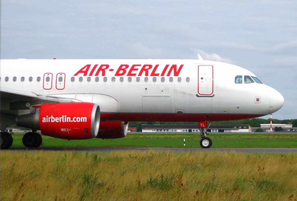 Air Berlin 
Airbus A320-214 
Berlin-Tegel 
19.08.10