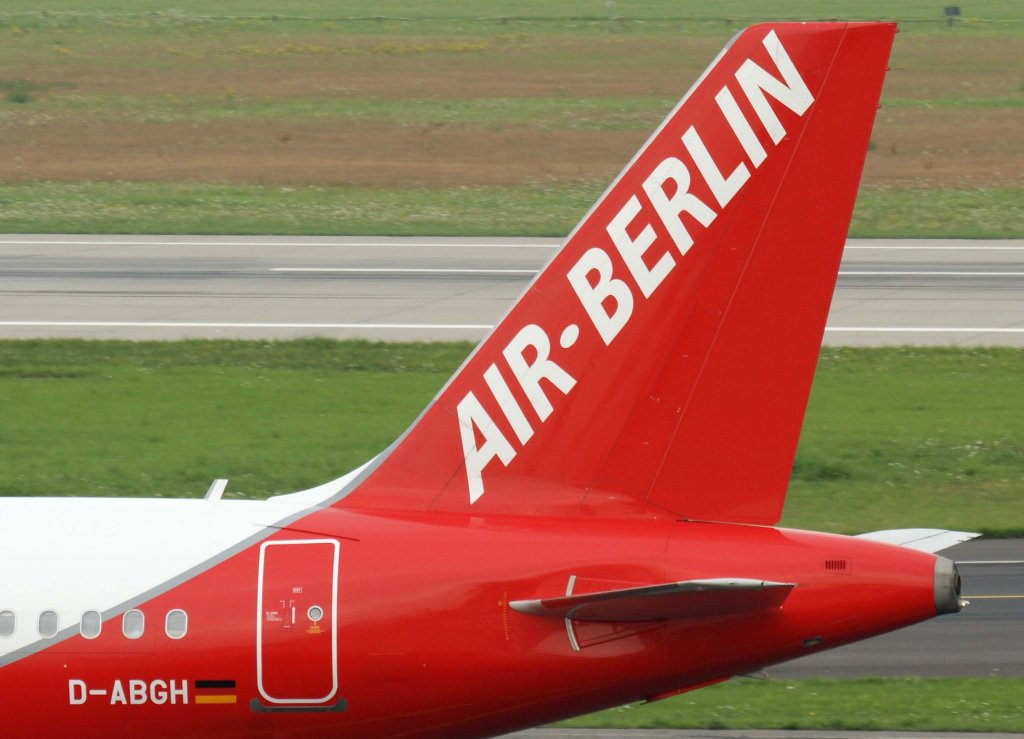 Air Berlin, D-ABGH, Airbus A 319-100 (Seitenleitwerk/Tail), 28.07.2011, DUS-EDDL, Dsseldorf, Germany 

