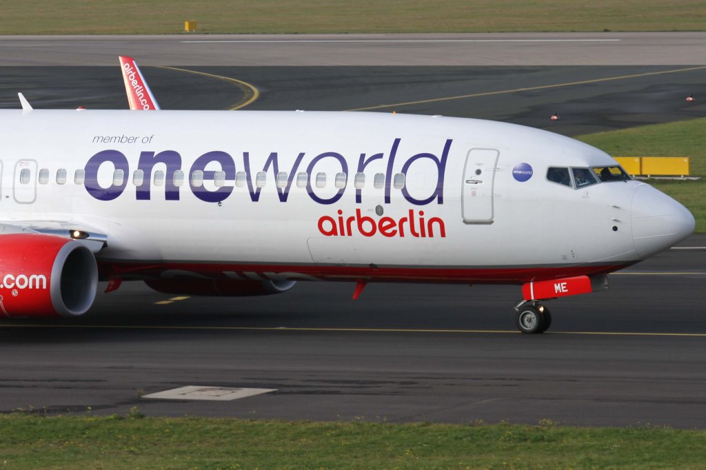 Air Berlin, D-ABME, Boeing, 737-800 wl (Oneworld-Sticker ~ Bug/Nose)), 10.11.2012, DUS-EDDL, Dsseldorf, Germany 
