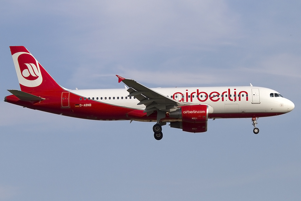 Air Berlin, D-ABNB, Airbus, A320-214, 25.07.2013, DUS, Dsseldorf, Germany 




