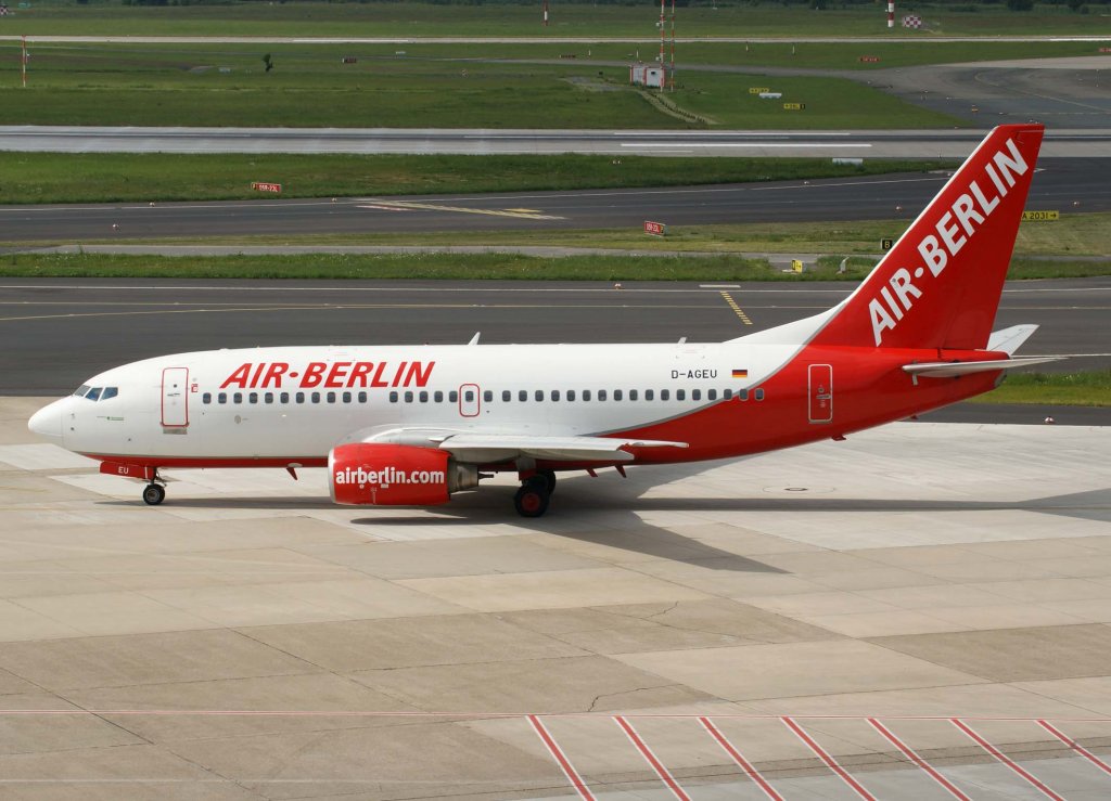 Air Berlin, D-AGEU (mittlere-AB-Lackierung), Boeing 737-700, 2009.05.13, DUS, Dsseldorf, Germany