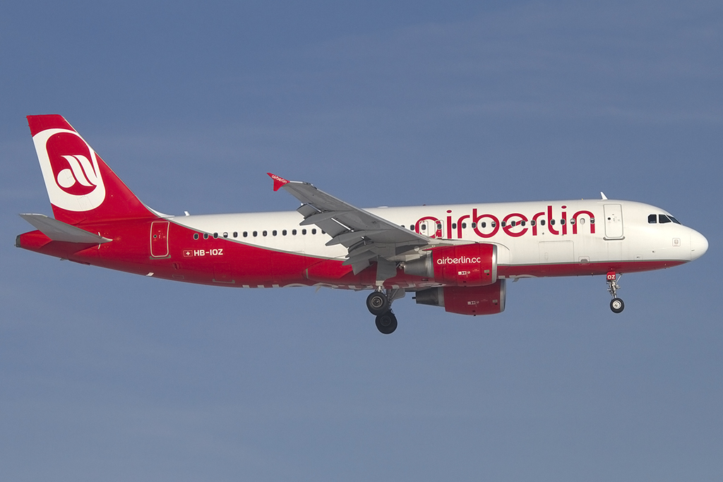 Air Berlin, HB-IOZ, Airbus, A320-214, 23.01.2013, ZRH, Zrich, Switzerland 




