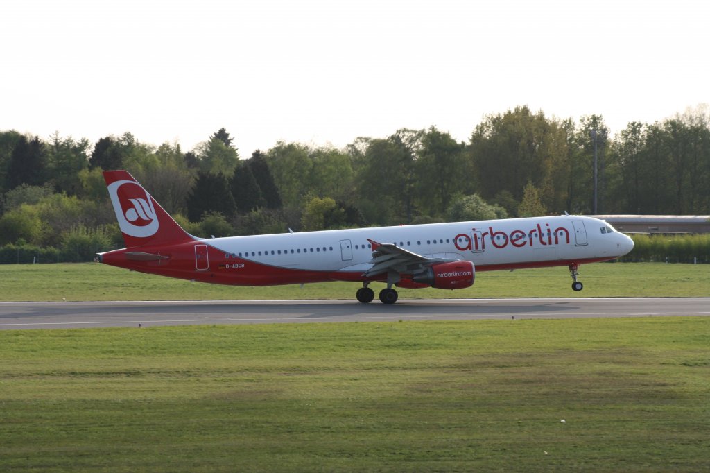 Air Berlin,D-ABCB,(c/n3749),Airbus A321-211,01.05.2012,HAM-EDDH,Hamburg,Germany