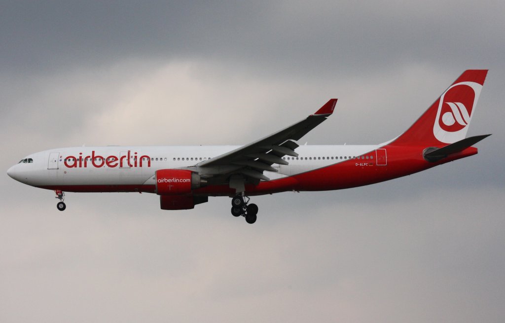 Air Berlin,D-ALPC,(c/n444),Airbus A330-223,22.04.2012,HAM-EDDH,Hamburg,Germany