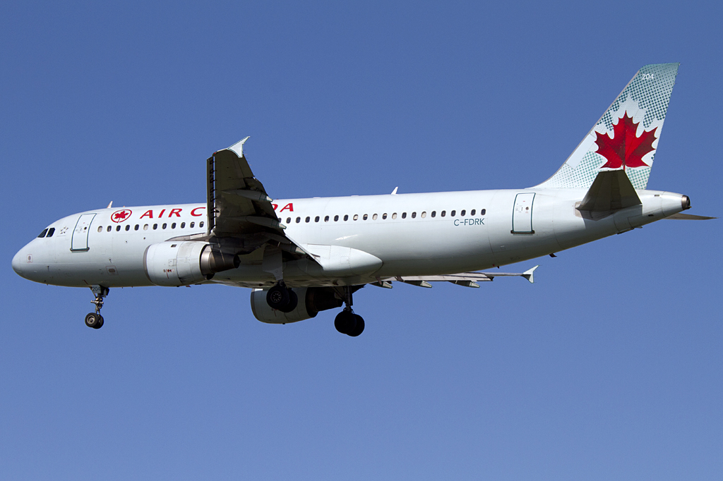 Air Canada, C-FDRK, Airbus, A320-211, 24.08.2011, YUL, Montreal, Canada


