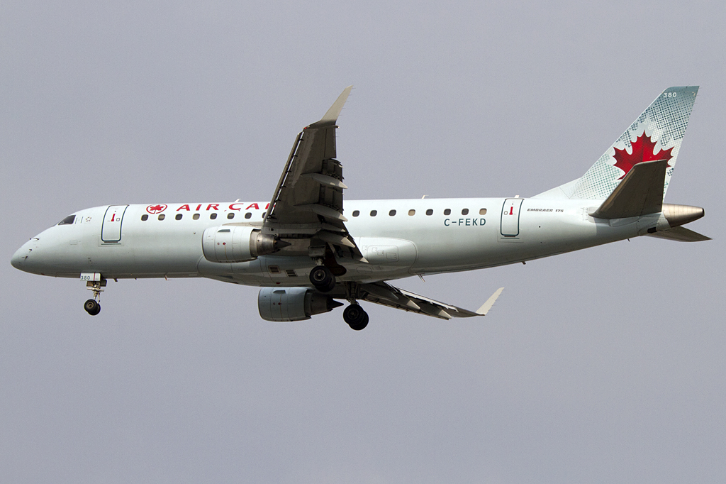 Air Canada, C-FEKD, Embraer, ERJ-175, 04.09.2011, YYZ, Toronto, Canada




