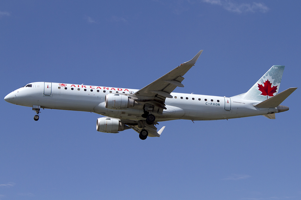 Air Canada, C-FHON, Embraer, ERJ-190AR, 24.08.2011, YUL, Montreal, Canada 




