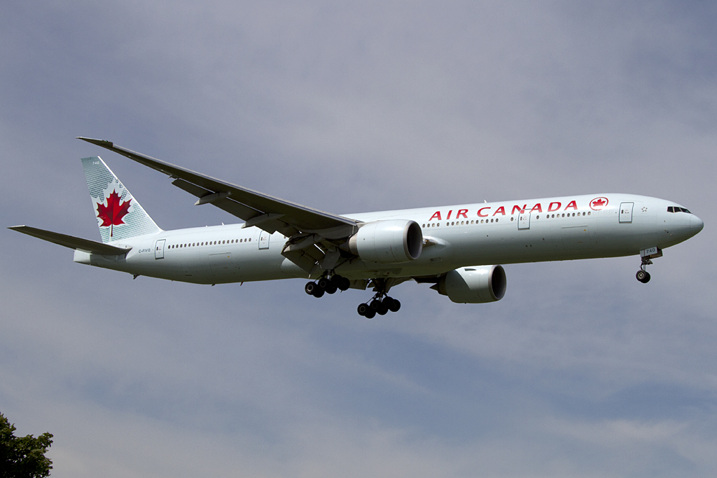 Air Canada, C-FIVQ, Boeing, B777-333-ER, 31.08.2011, YUL, Montreal, Canada 





