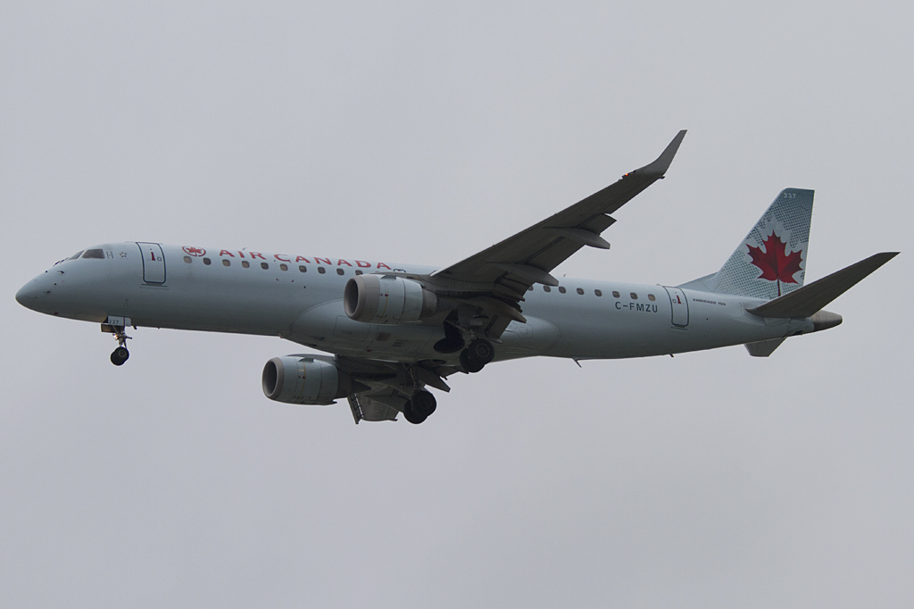 Air Canada, C-FMZU, Embraer, ERJ-190AR, 04.09.2011, YYZ, Toronto, Canada



