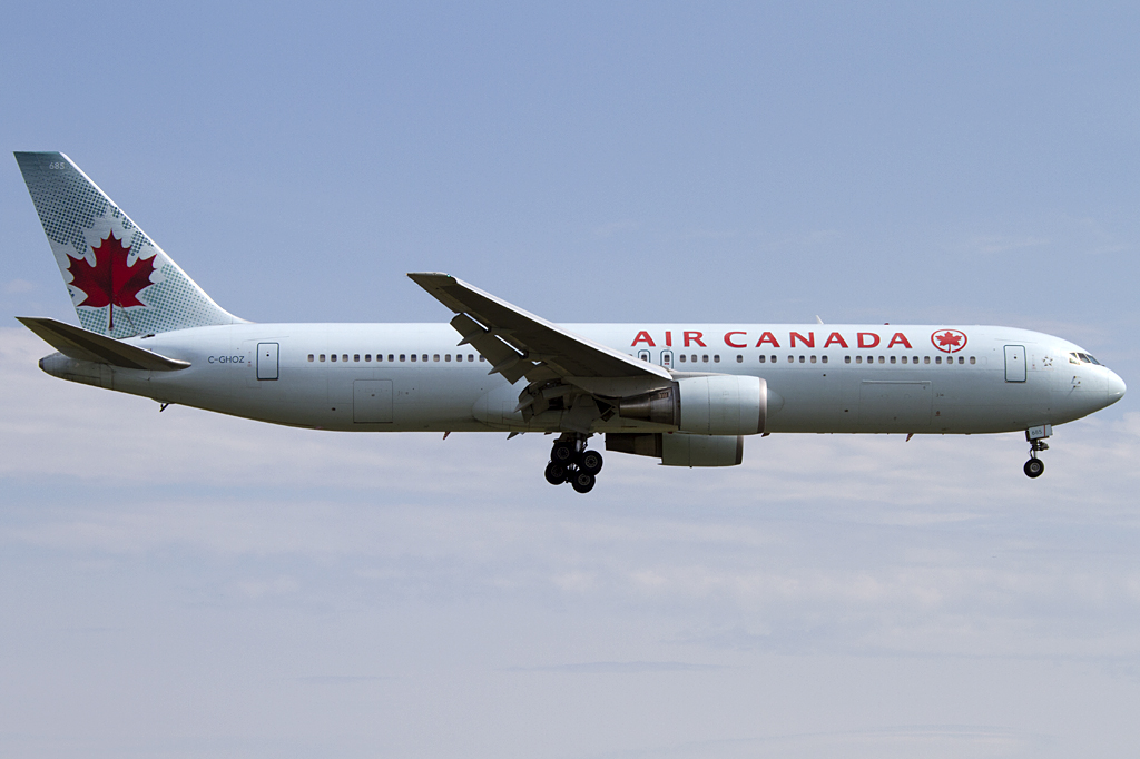 Air Canada, C-GHOZ, Boeing, B767-375ER, 25.08.2011, YUL, Montreal, Canada



