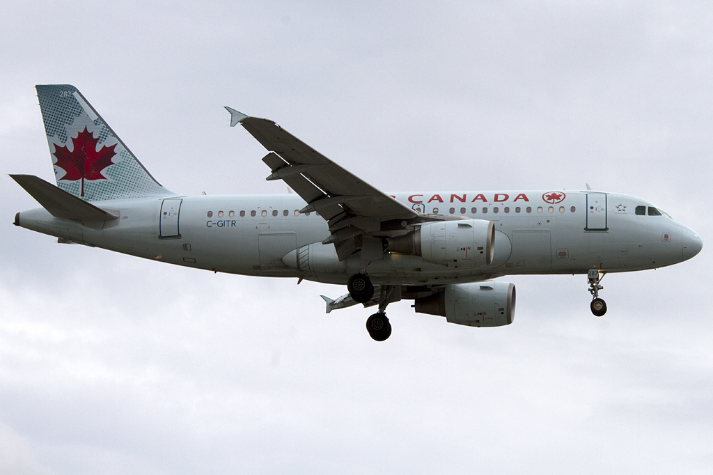 Air Canada, C-GITR, Airbus, A319-114, 04.09.2011, YYZ, Toronto, Canada


