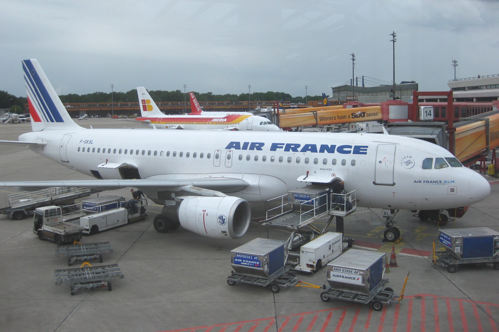 Air France 
Airbus A320-214 
F-GKXL 
TXL Berlin [Tegel], Germany
21.06.11
