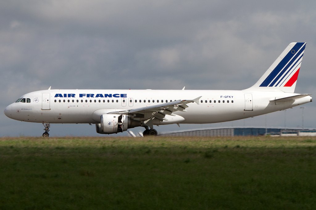 Air France, F-GFKY, Airbus, A320-211, 01.05.2012, CDG, Paris, France



