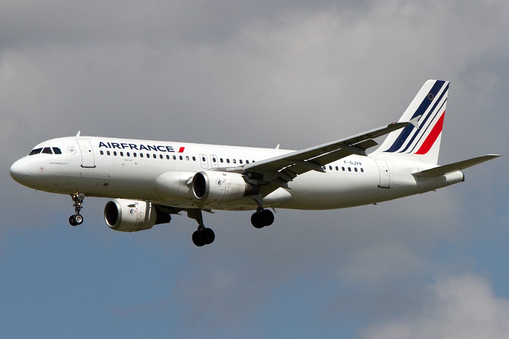 Air France, F-GJVA, Airbus, A321-211, 01.05.2012, CDG, Paris, France



