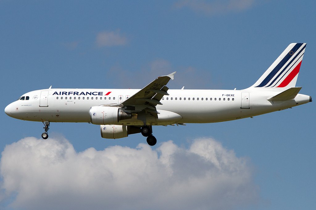 Air France, F-GKXE, Airbus, A320-214, 01.05.2012, CDG, Paris, France 