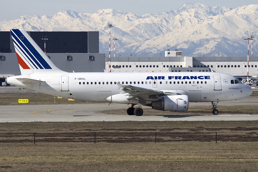 Air France, F-GRXL, Airbus, A319-111, 27.02.2010, MXP, Mailand, Italy


