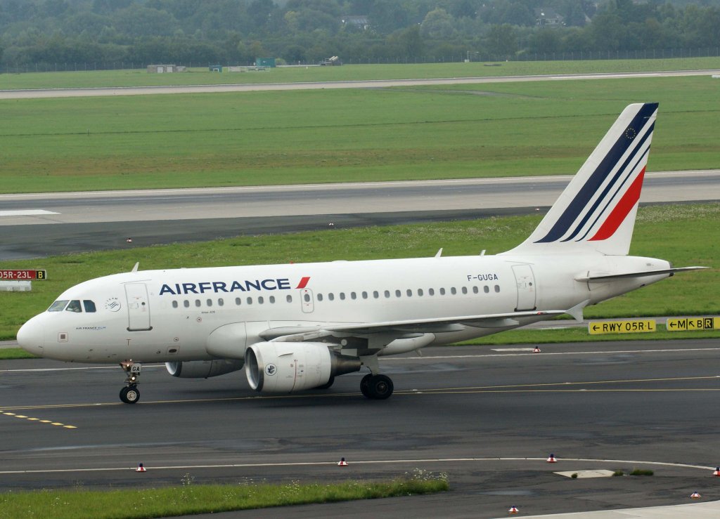 Air France, F-GUGA, Airbus A 318-100 (neue AF-Lackierung), 28.07.2011, DUS-EDDL, Dsseldorf, Germany
 
