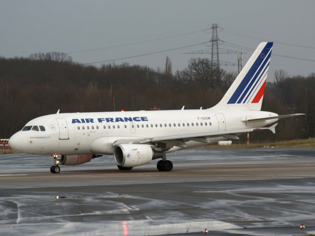Air France, F-GUGM, Airbus, A 318-100, 06.01.2012, DUS-EDDL, Dsseldorf, Germany 