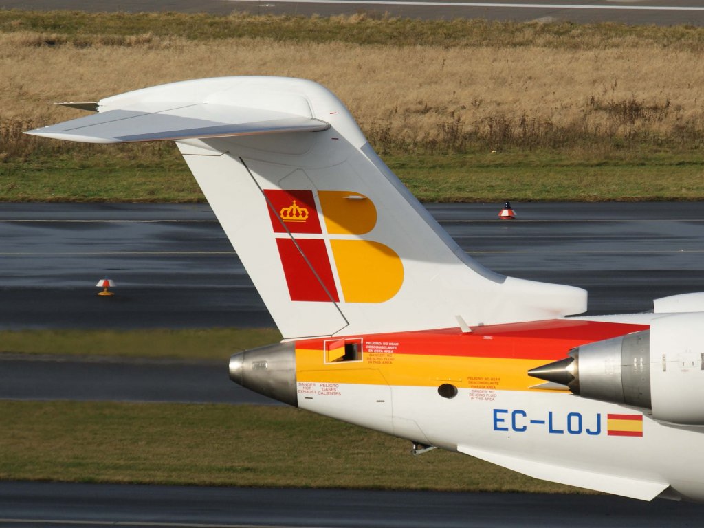 Air Nostrum, EC-LOJ, Bombardier, CRJ-1000 (Seitenleitwerk/Tail), 06.01.2012, DUS-EDDL, Dsseldorf, Germany

