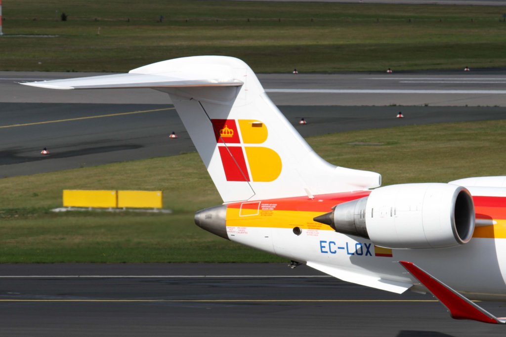 Air Nostrum, EC-LOX, Bombardier, CRJ-1000 (Seitenleitwerk/Tail), 22.09.2012, DUS-EDDL, Dsseldorf, Germany

