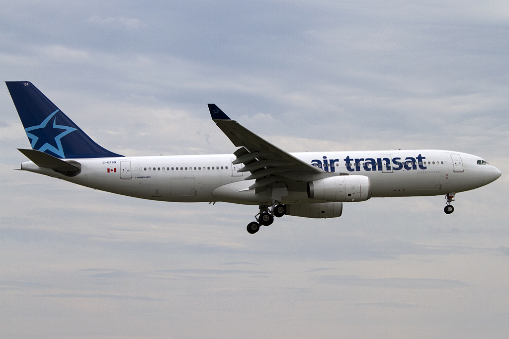 Air Transat, C-GTSN, Airbus, A330-243, 25.08.2011, YUL, Montreal, Canada 




