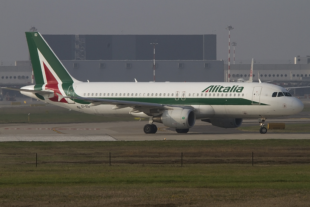 Alitalia, EI-EID, Airbus, A320-216, 16.11.2012, MXP, Mailand-Malpensa, Italy




