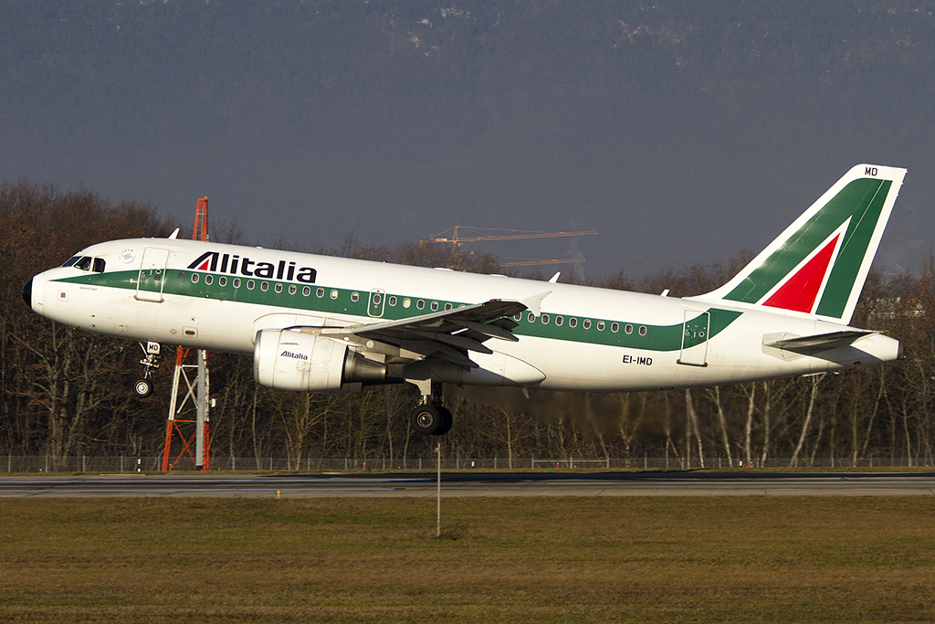 Alitalia, EI-IMB, Airbus, A319-112, 29.12.2012, GVA, Geneve, Switzerland 



