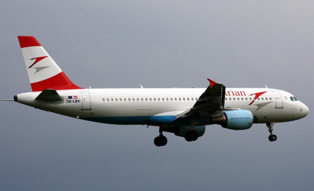 Austrian Airlines,OE-LBV,Airbus A320-214,17.08.2011,HAM-EDDH,Hamburg,Germany  
