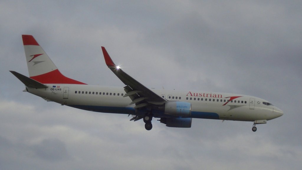 Austrian Airlines,OE-LNS,Boeing 737-8Z9(WL),30.07.2011,HAM-EDDH,Hamburg,Germany  