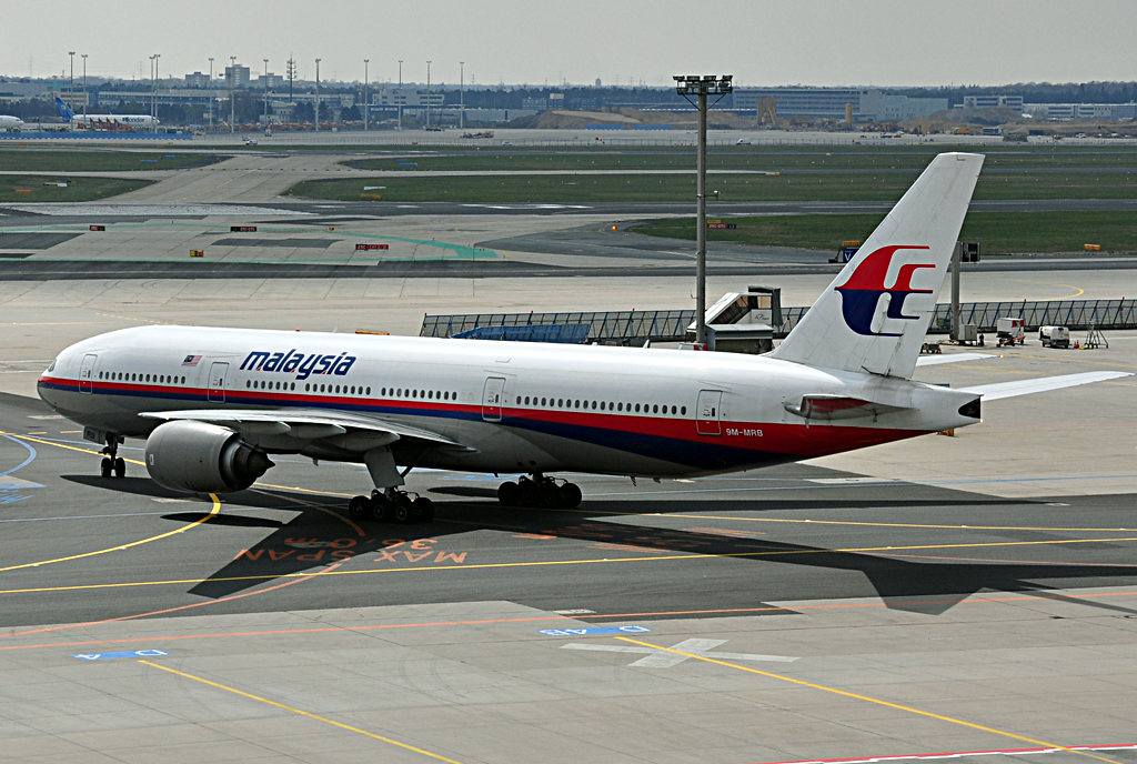 B 777-2H6 Malaysia Airlines - 9M-MRB - taxy in FRA 14.04.2012