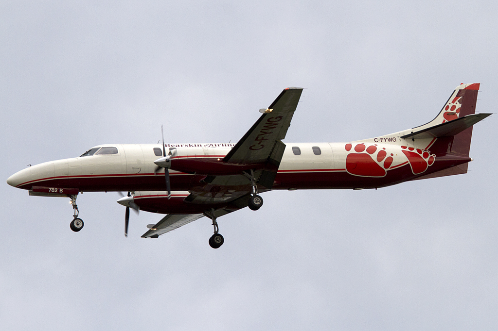 Bearskin Airlines, C-FYWG, Swearingen, SA227AC Metro III, 25.08.2011, YUL, Montreal, Canada



