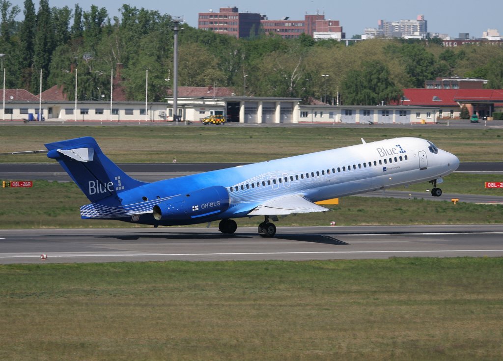 Blue 1 B 717-2CM OH-BLG beim Start in Berlin-Tegel am 30.04.2011