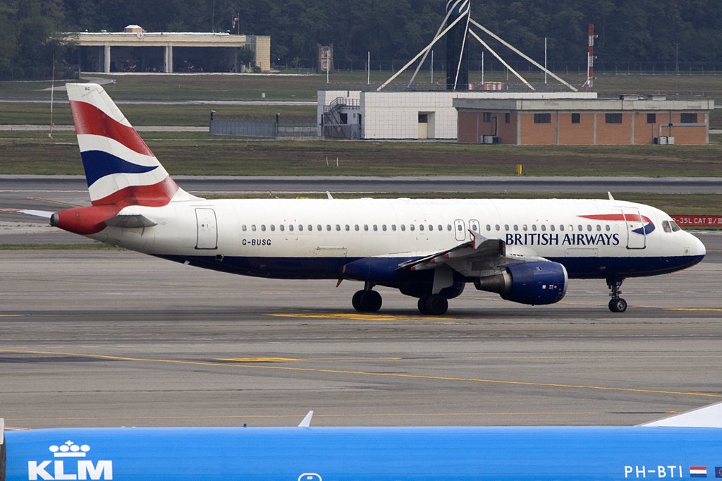 British Airways, G-BUSG, Airbus, A320-211, 03.10.2009, MXP, Mailand, Italy 



