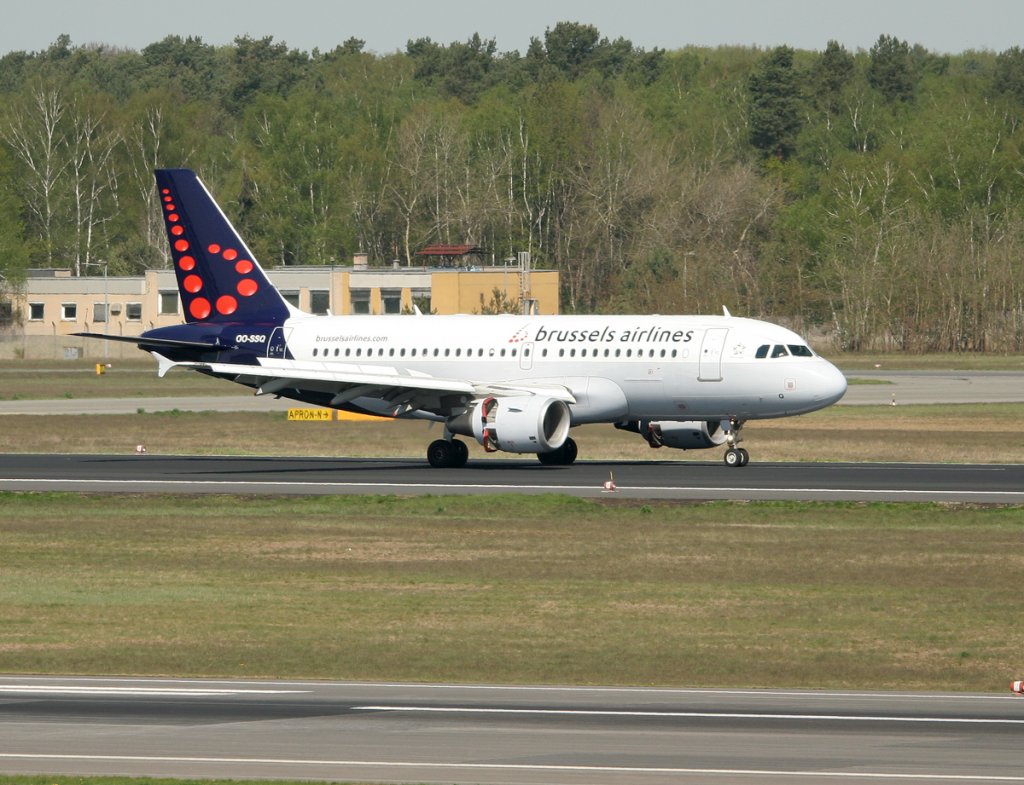 Brusels Airlines A 319-111 OO-SSQ nach der Landung in Berlin-Tegel am 28.04.2012