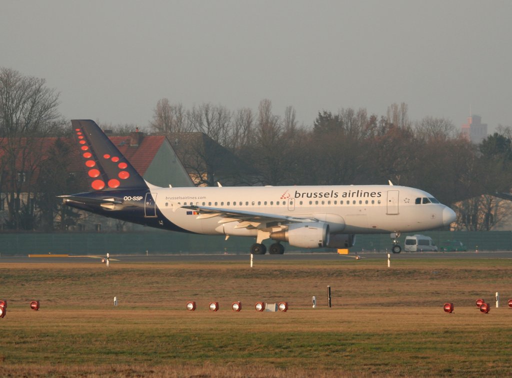 Brussels Airlines A 319-113 OO-SSP kurz vor dem Start in Berlin-Tegel am 17.03.2012
