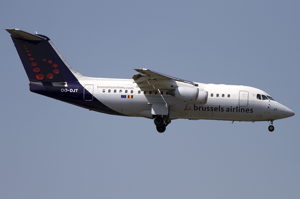 Brussels Airlines, OO-DJT, BAe, Avro RJ-85, 15.06.2011, TLS, Toulouse, France 





