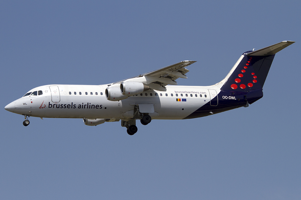 Brussels Airlines, OO-DWL, BAe, Avro RJ-100, 15.06.2011, TLS, Toulouse, France 




