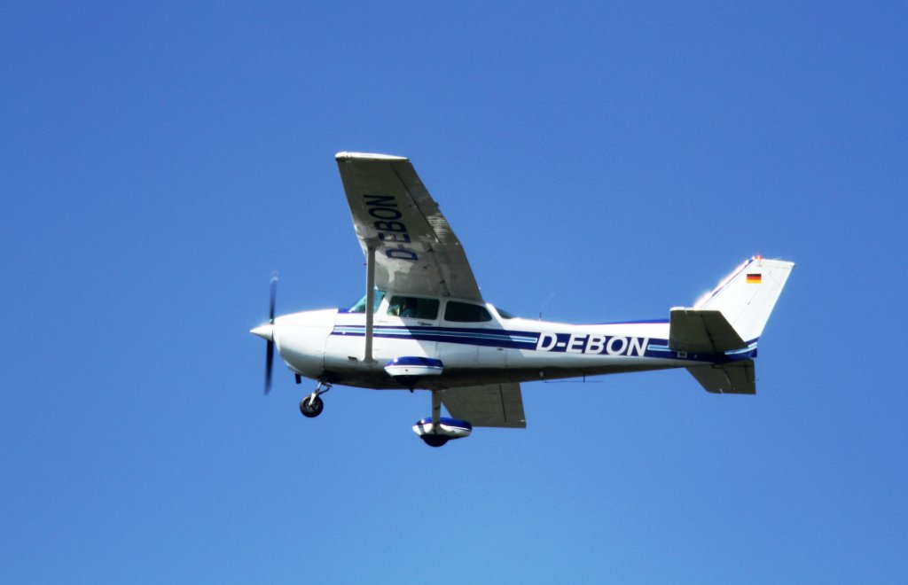 Cessna 172 beim berflug Murrhardt-Waltersberg am 20.8.2011.