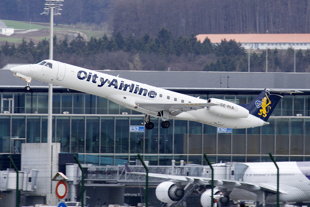 City Airline, SE-RIA, Embraer, ERJ-145, 05.04.2010, ZRH, Zuerich, Switzerland 

