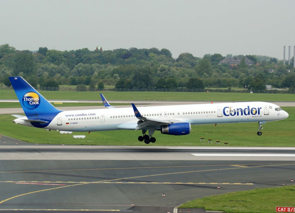 Condor, D-ABOA (Peanuts-St.), Boeing 757-300 wl, 28.07.2011, DUS-EDDL, Dsseldorf, Germany 

