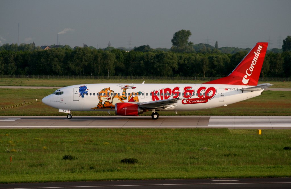 Corendon Airlines, TC-TJB, Kids & Co Sticker, Boeing 737-3Q8, 19.05.2012, DUS-EDDL, Germany