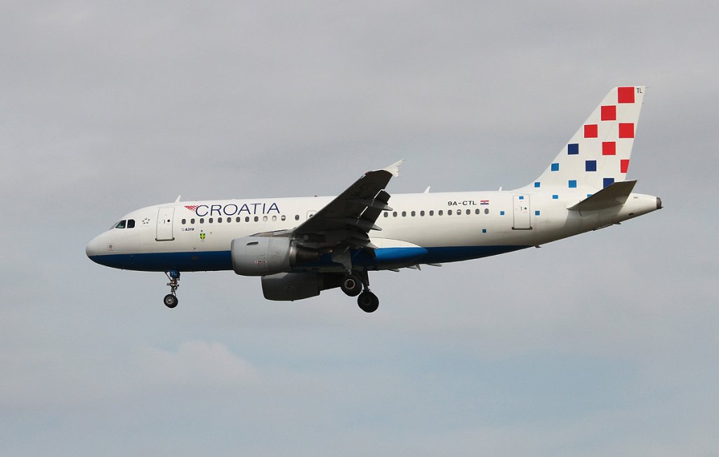 Croatia Airlines A 319-112 9A-CTL bei der Landung Frankfurt am Main am 16.08.2012
