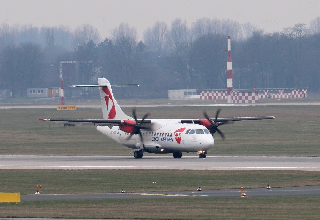 CSA ATR-42-500 OK-JFK bei der Ankunft in Dsseldorf am 11.03.2013
