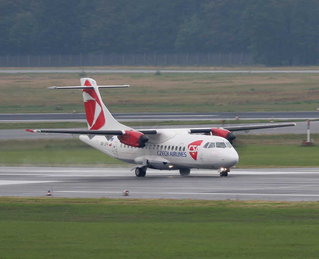 CSA ATR-42-500 OK-JFK beim Start in Berlin-Tegel am 04.09.2010