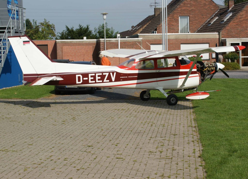 D-EEZV, Cessna FR 172 H Rocket, 2008.08.16, EDLG, Goch (Asperden), Germany